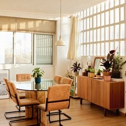 Best Way To Incorporate A Desk Into Your Living Area Gettyimages 1382265627