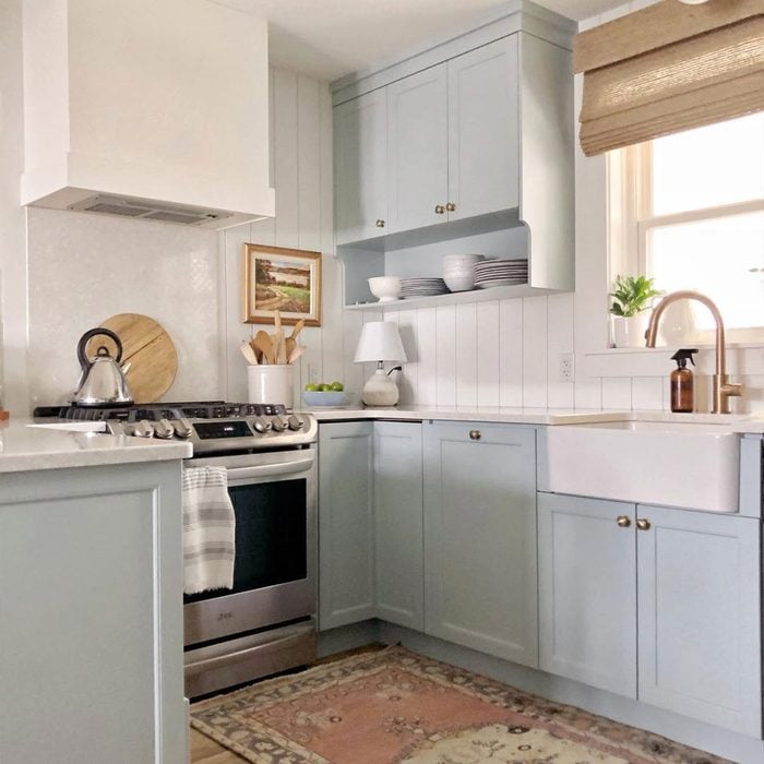 Choose A Light Color Scheme